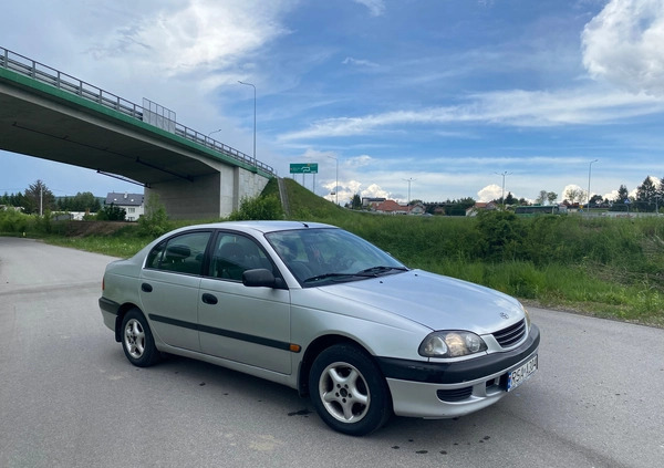 Toyota Avensis cena 7100 przebieg: 230000, rok produkcji 2000 z Kraków małe 154